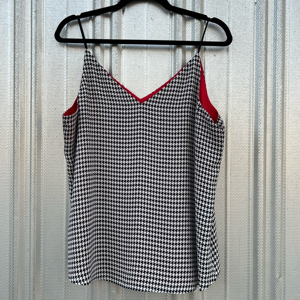 Reversible Tank!
